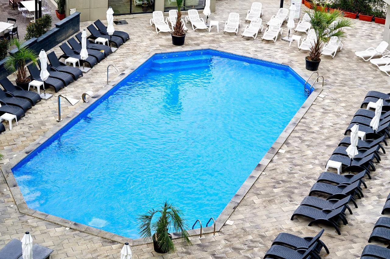 Black Sea Estate Apartment Spa N Pool Beach Resort Năvodari Екстериор снимка