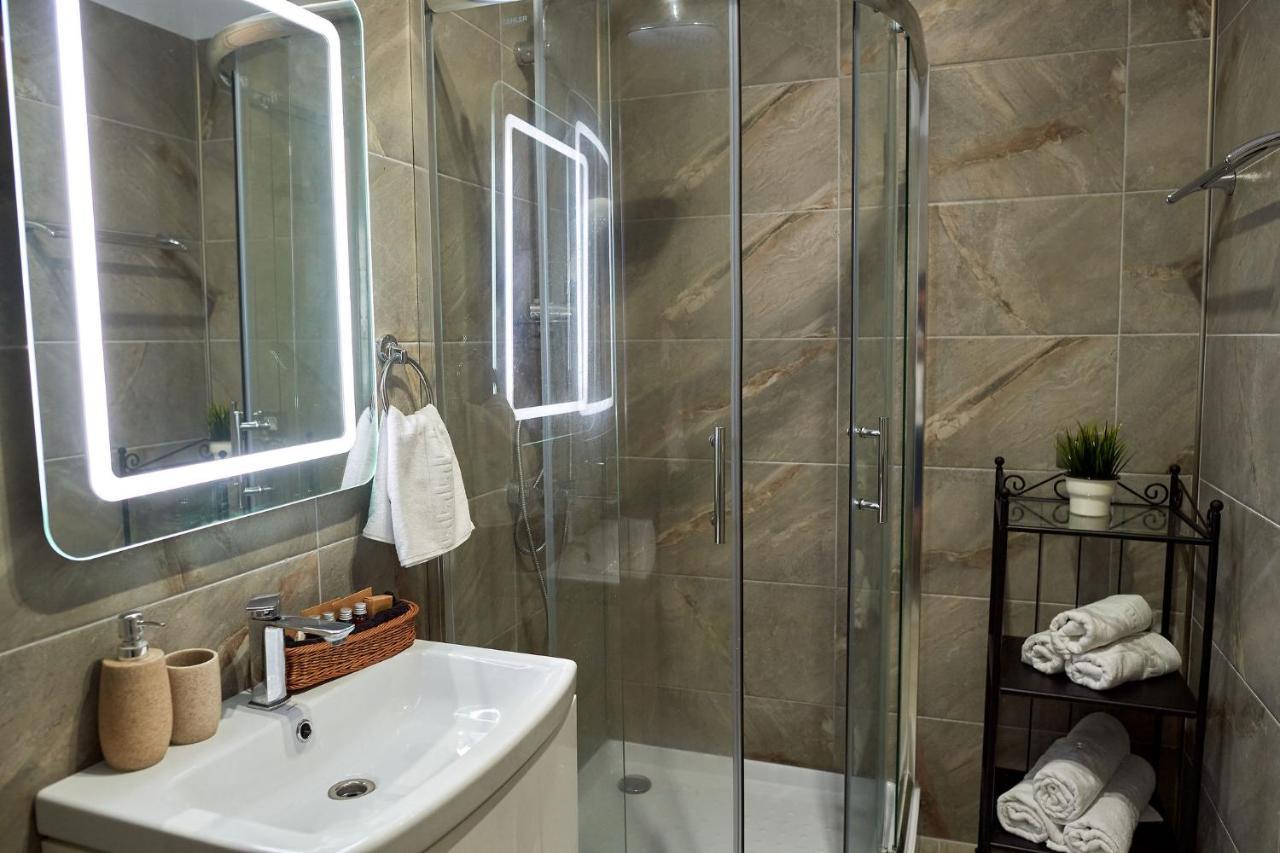 Black Sea Estate Apartment Spa N Pool Beach Resort Năvodari Екстериор снимка